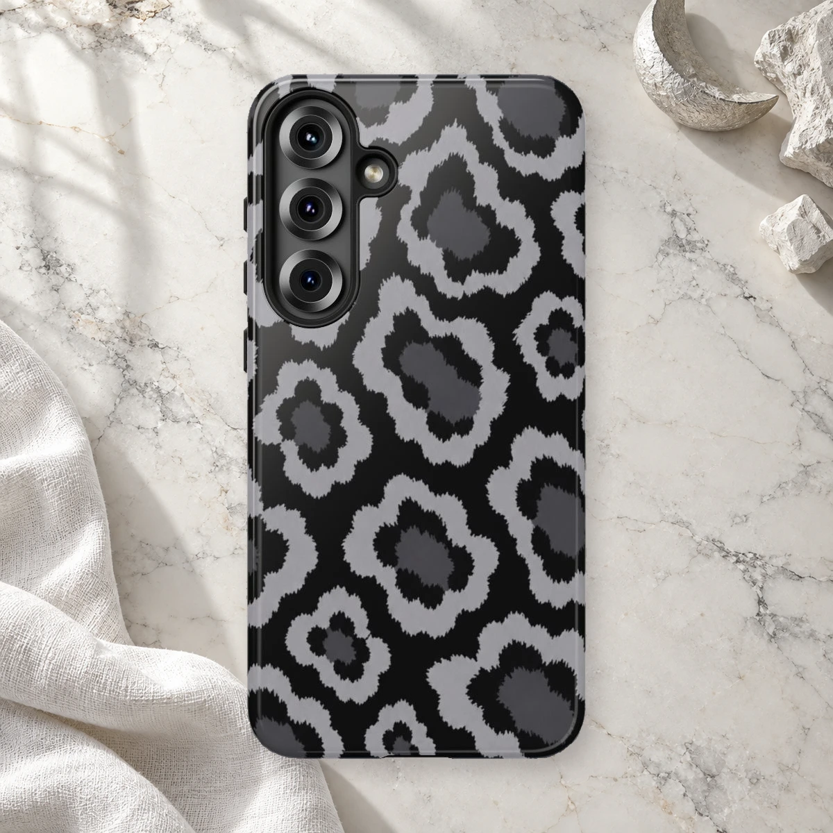 Black Leopard phone case print