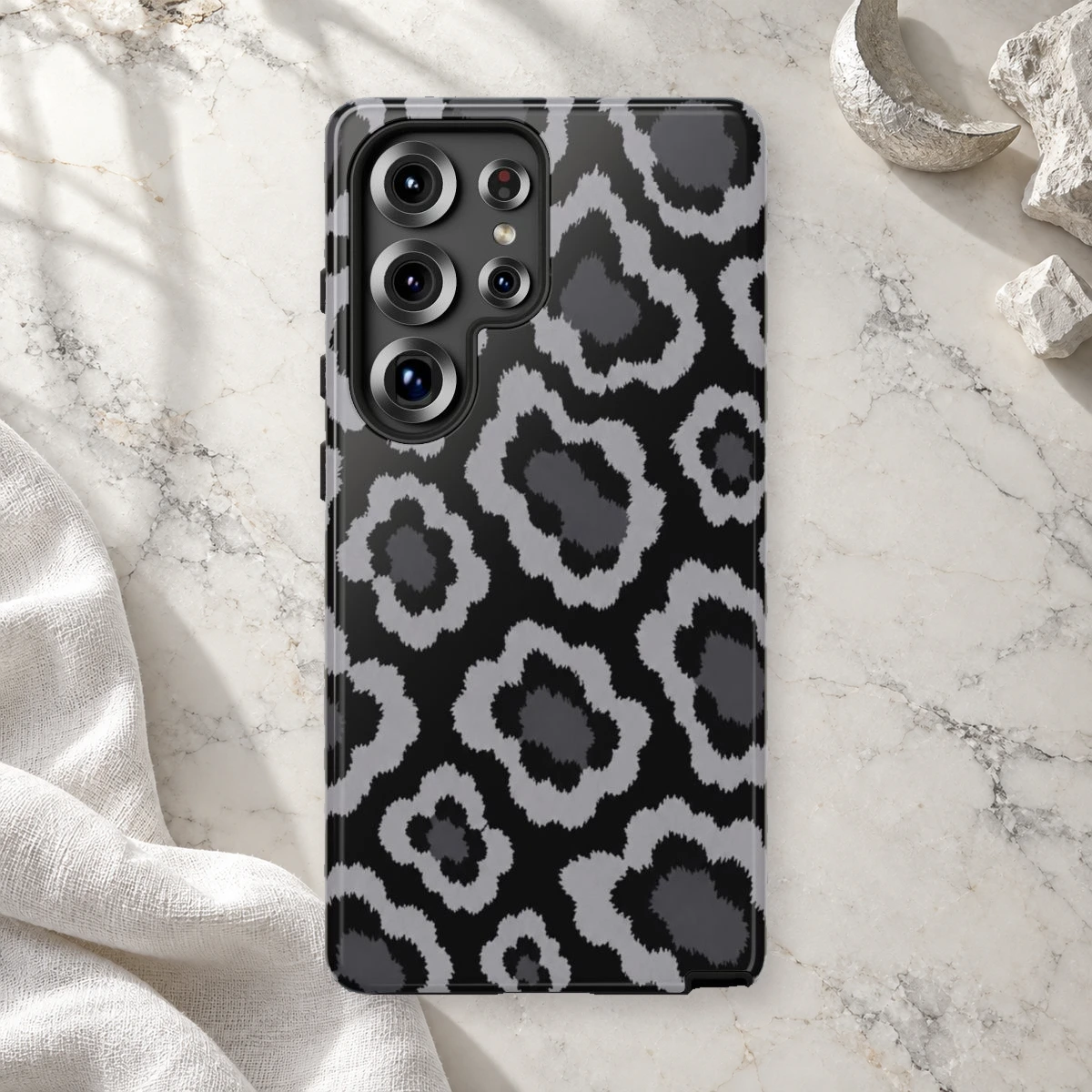Black Leopard phone case print