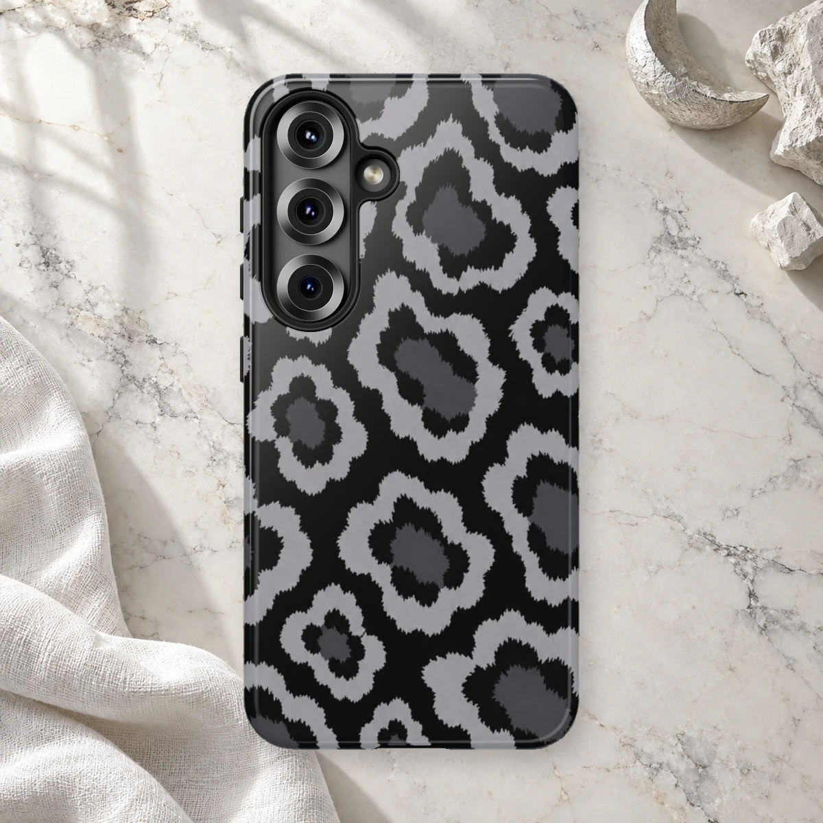 Black Leopard phone case print