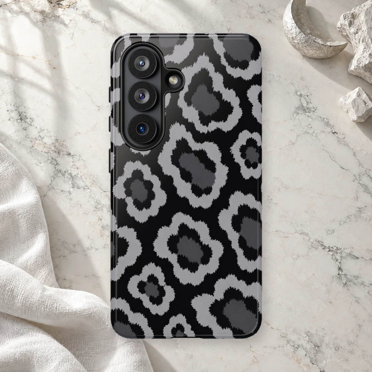 Black Leopard phone case print