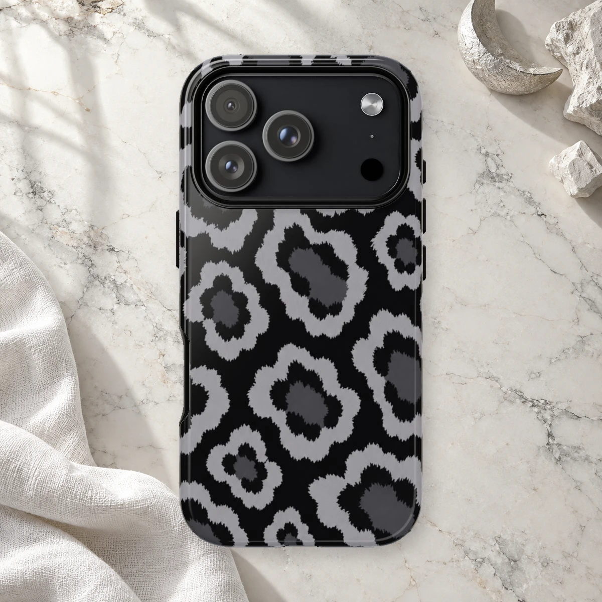 Black Leopard phone case print