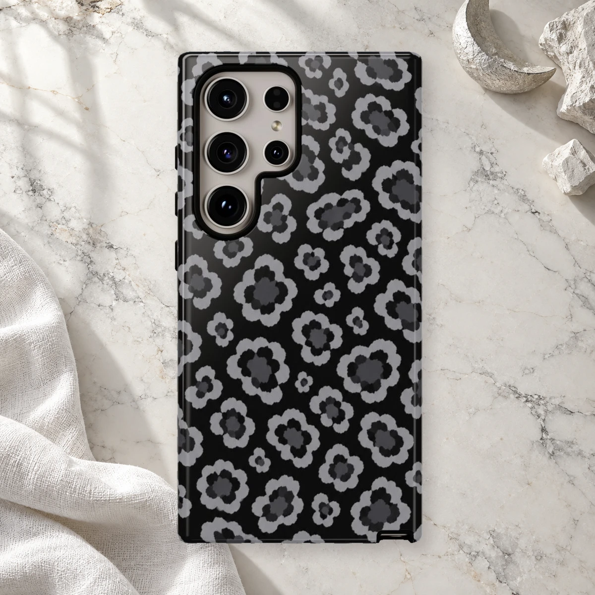 Black Leopard phone case print