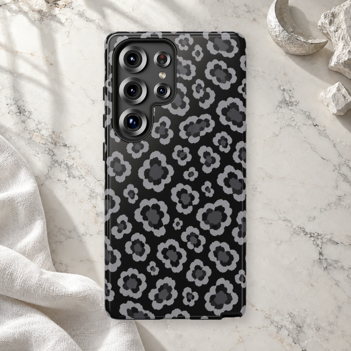 Black Leopard phone case print