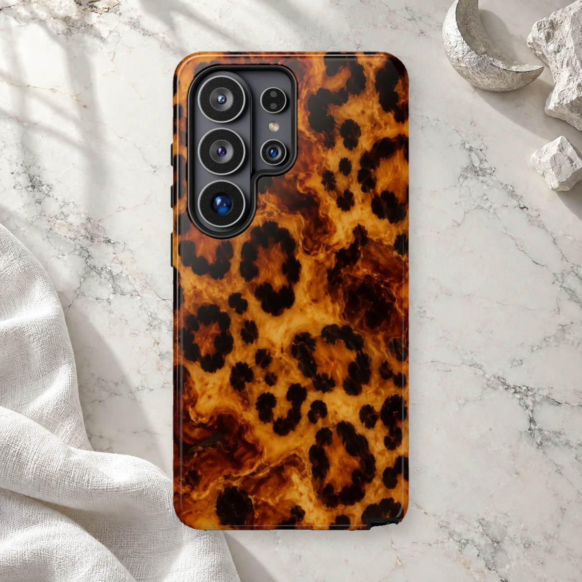 Statement Leopard phone case print