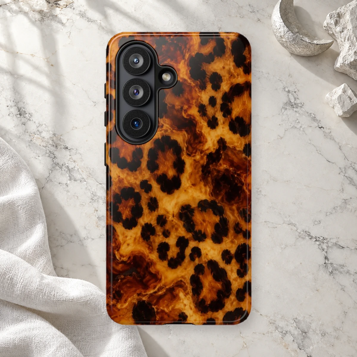 Statement Leopard phone case print