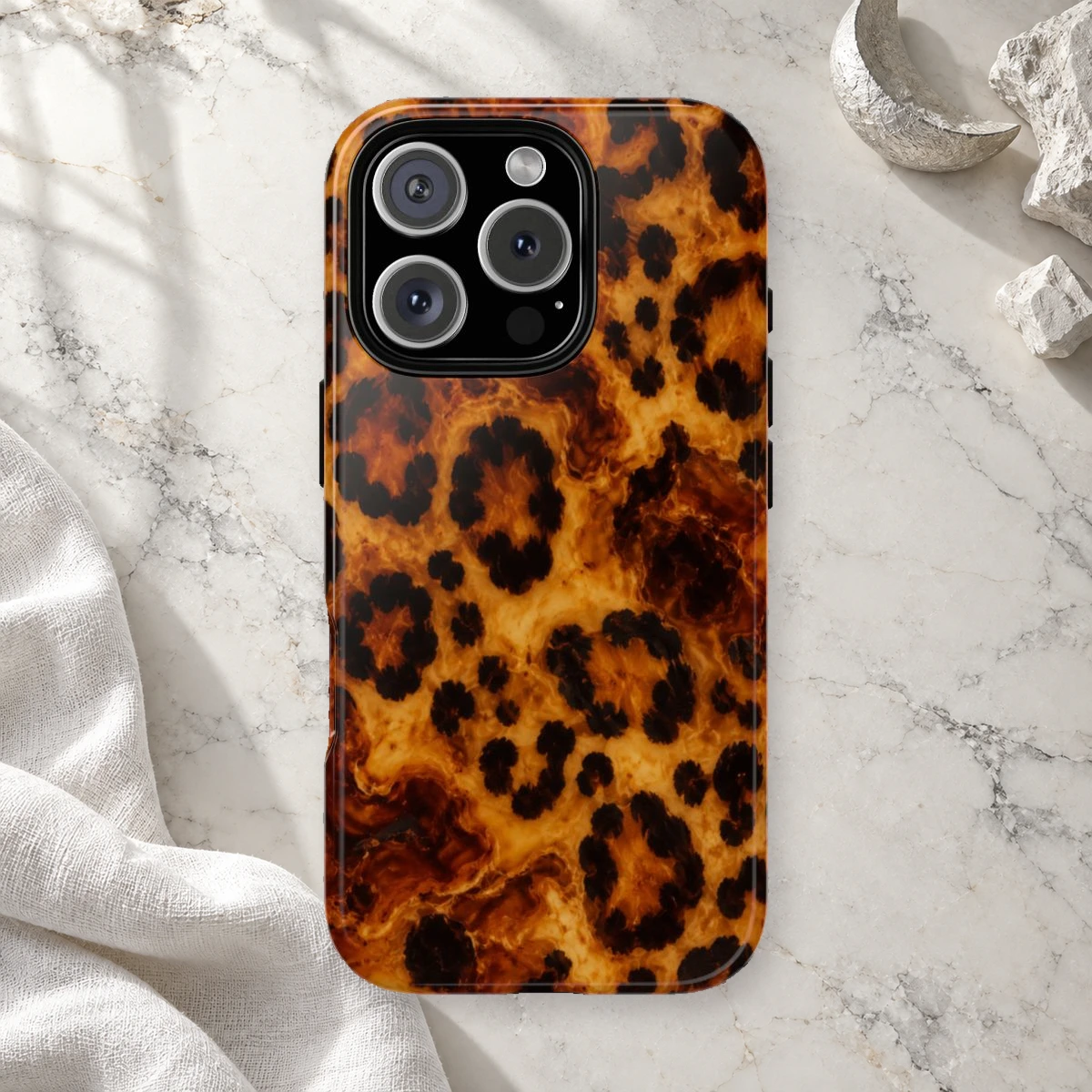 Statement Leopard phone case print