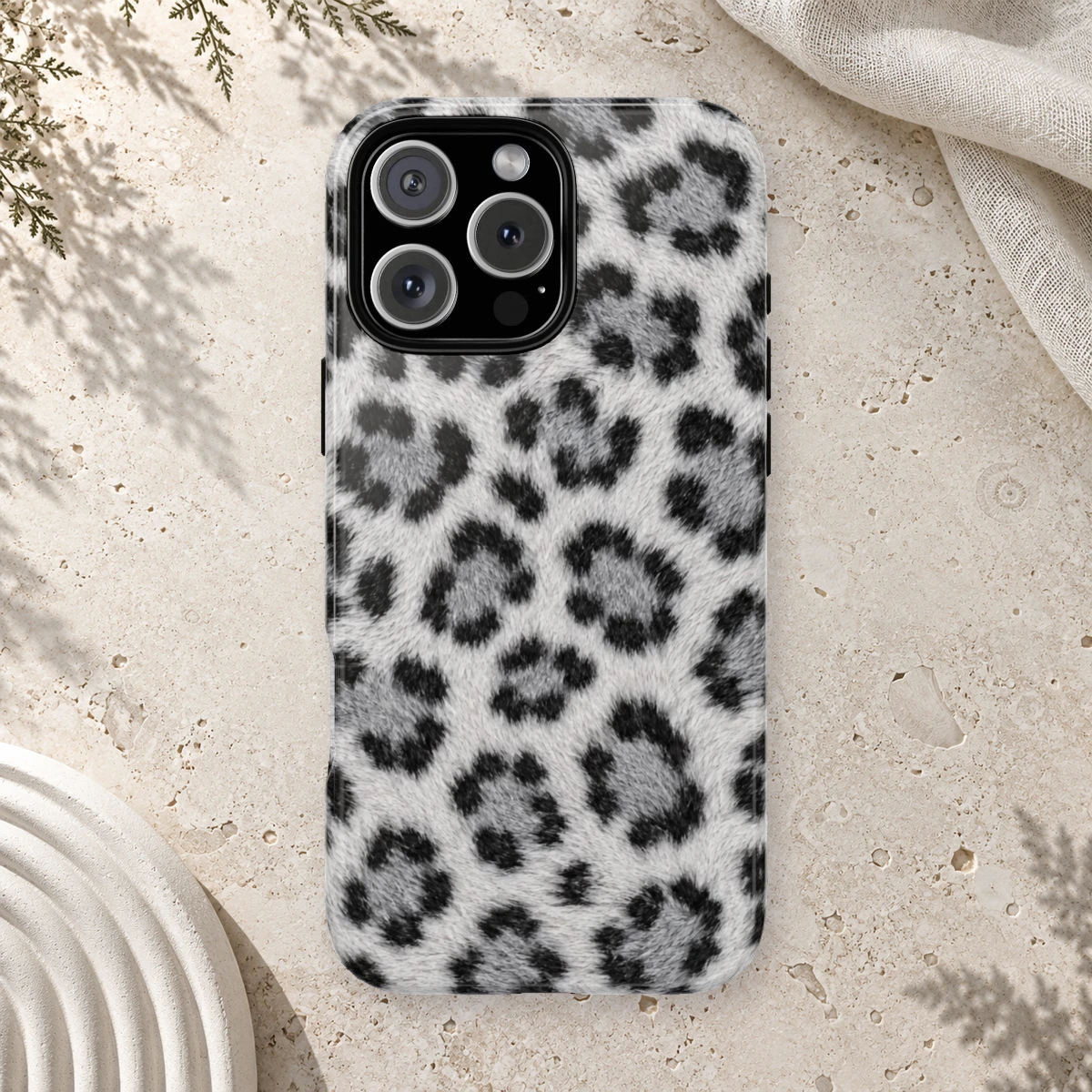 White Leopard phone case print
