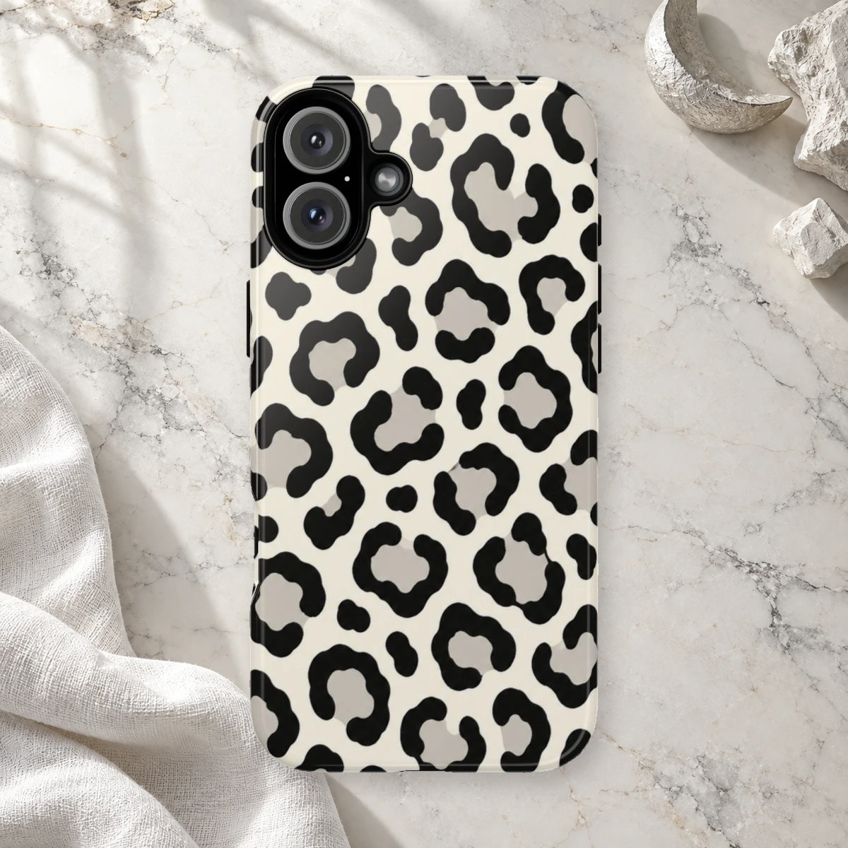 White Leopard phone case print