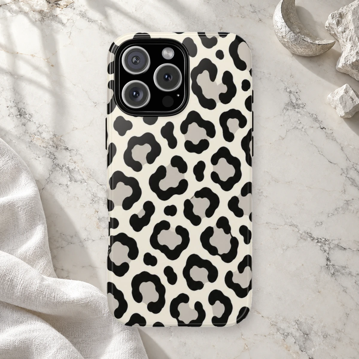 White Leopard phone case print