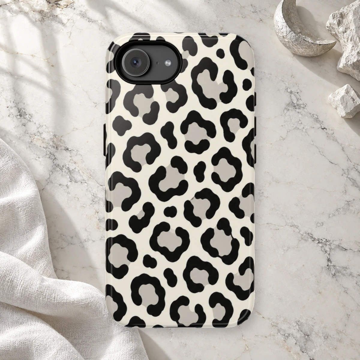 White Leopard phone case print