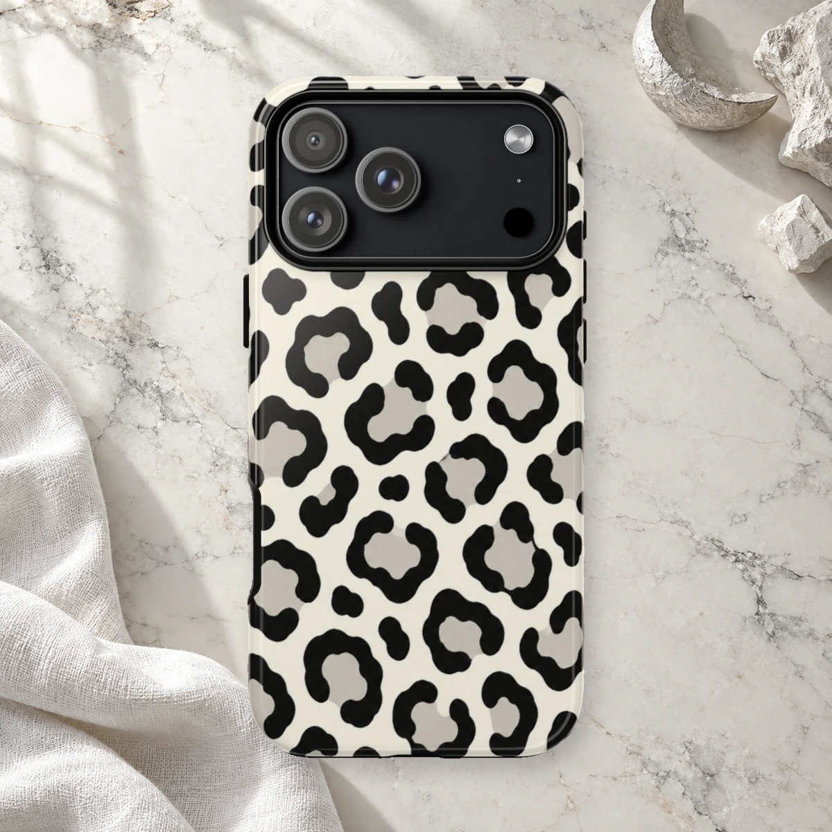 White Leopard phone case print