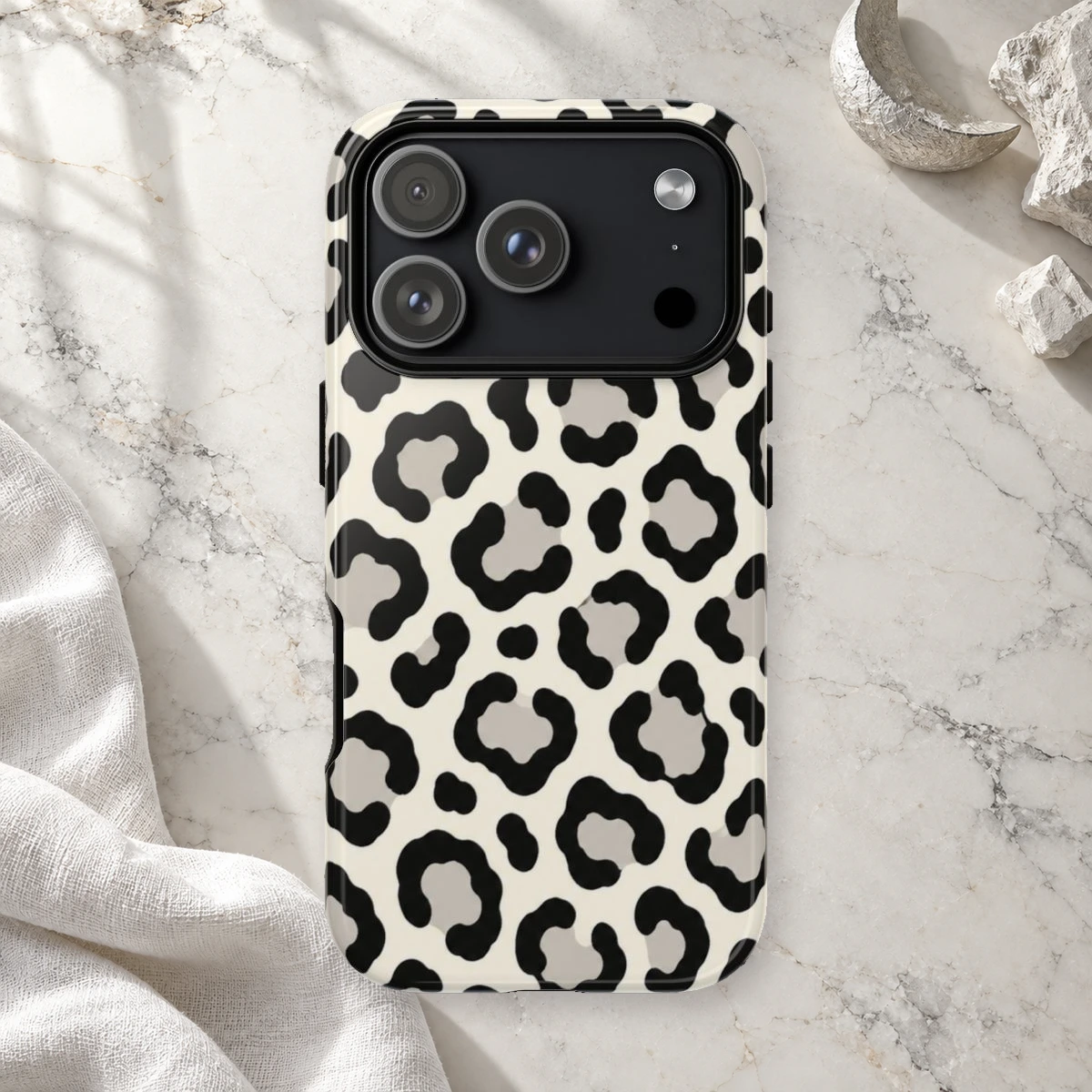 White Leopard phone case print