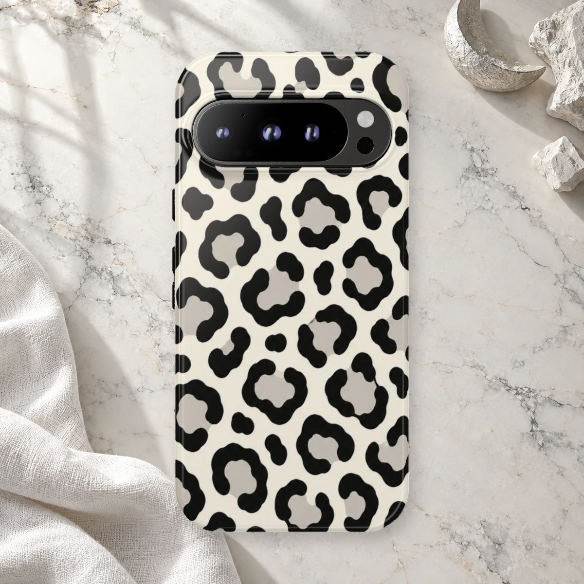 White Leopard phone case print
