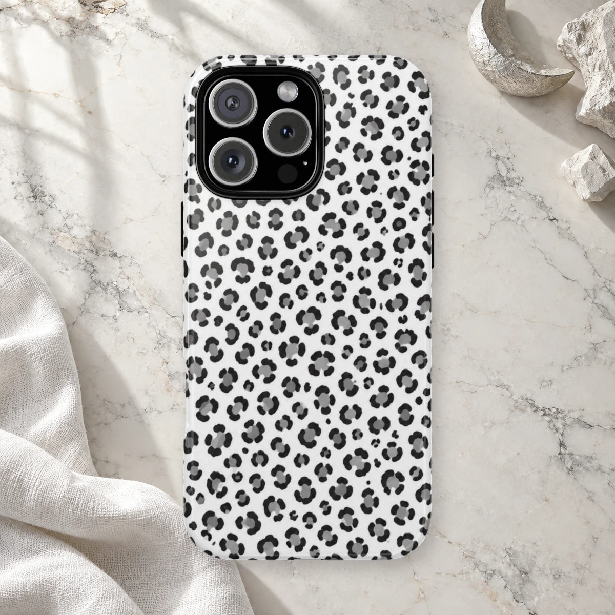 White Leopard phone case print