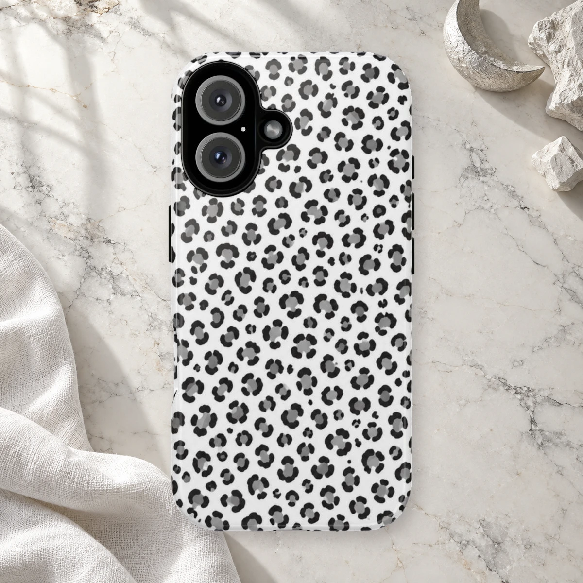 White Leopard phone case print