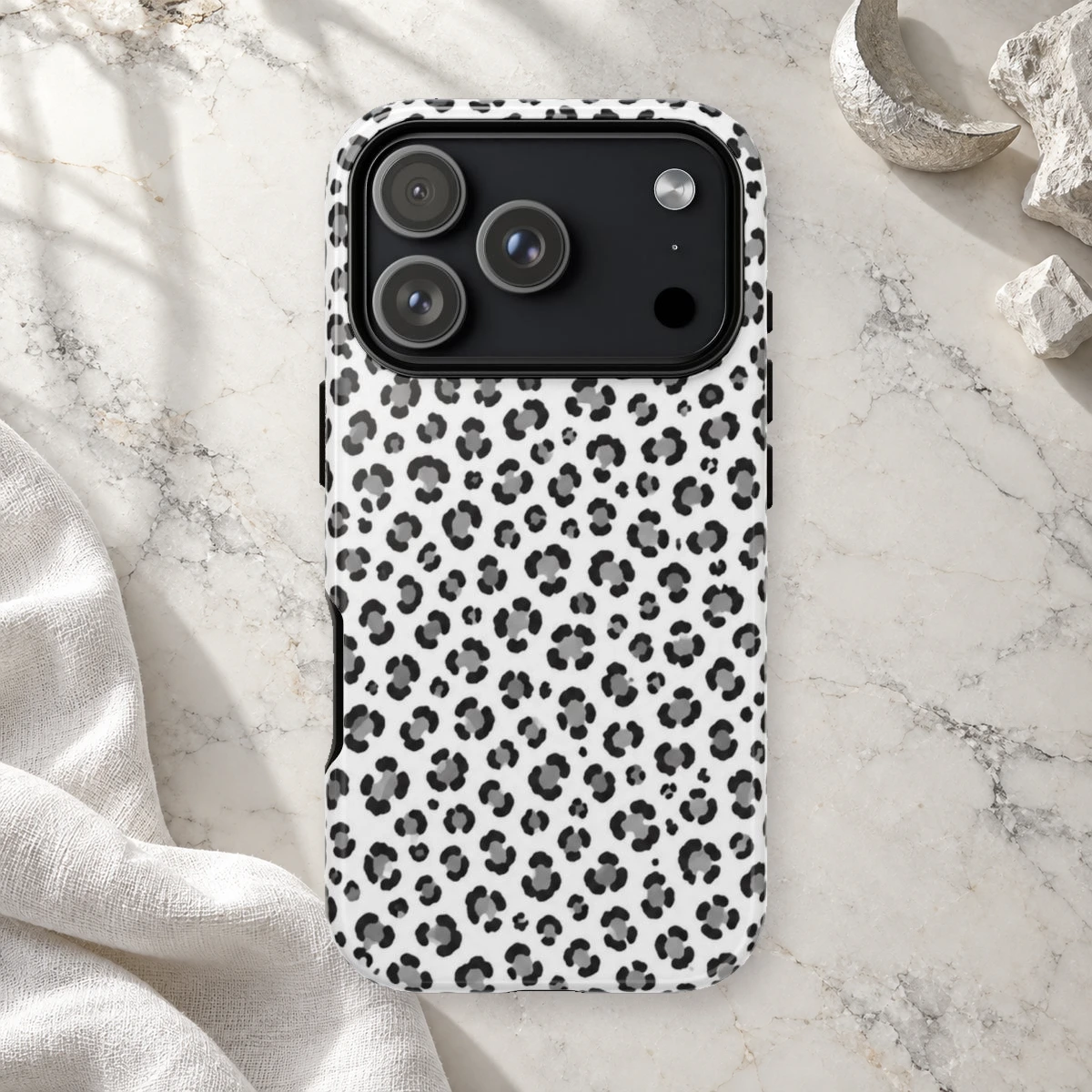 White Leopard phone case print