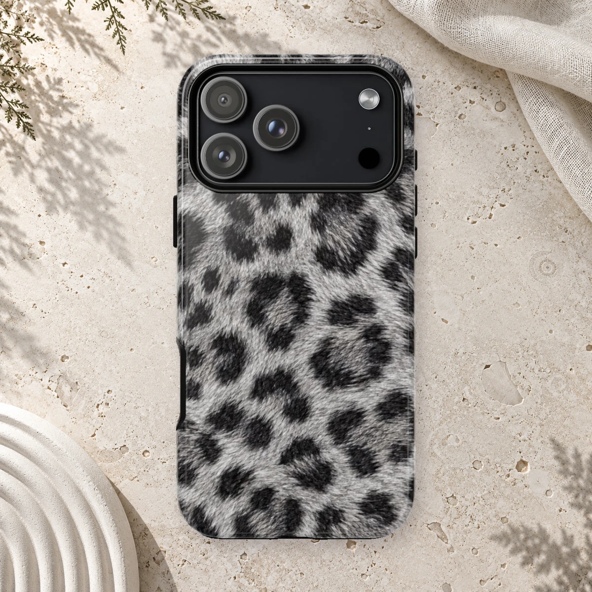 White Leopard phone case print