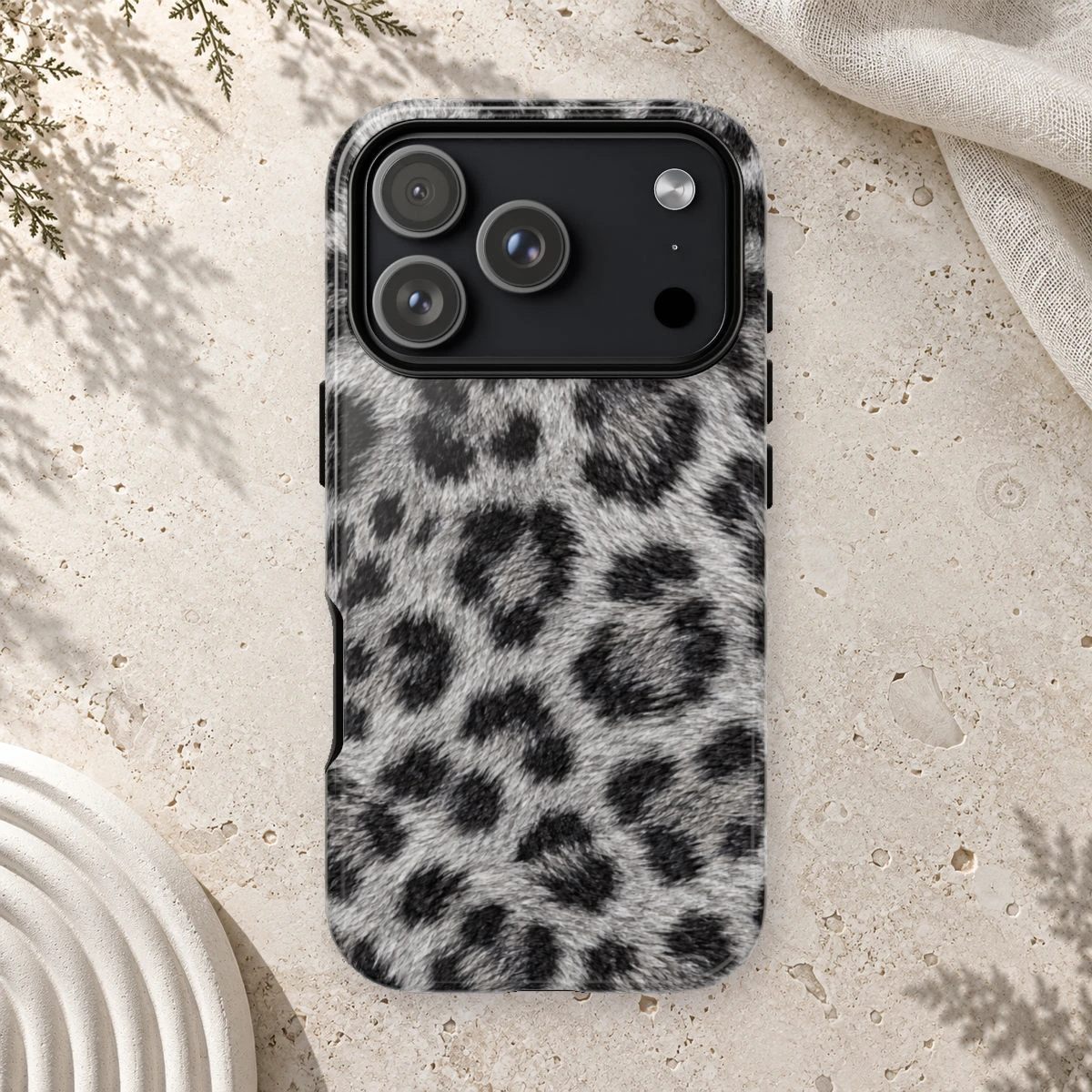 White Leopard phone case print