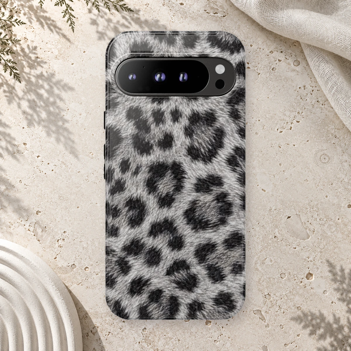 White Leopard phone case print